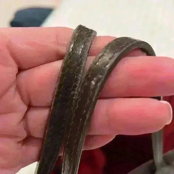 Louis Vuitton Neverfull - Picture 13 of 16